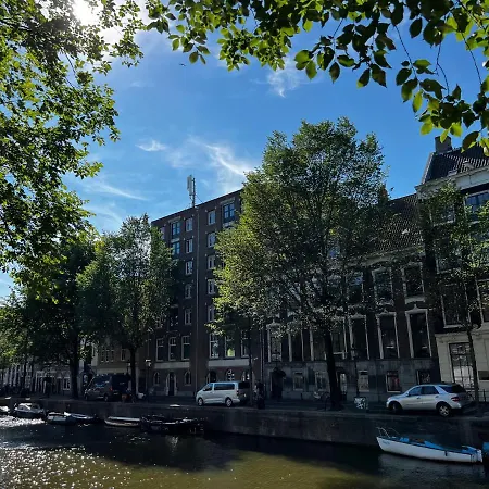 아파트 Unique Historic With Canal View In Central *