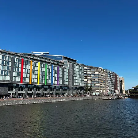 Unique Historic With Canal View In Central *