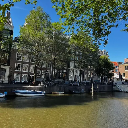 아파트 Unique Historic With Canal View In Central 암스테르담